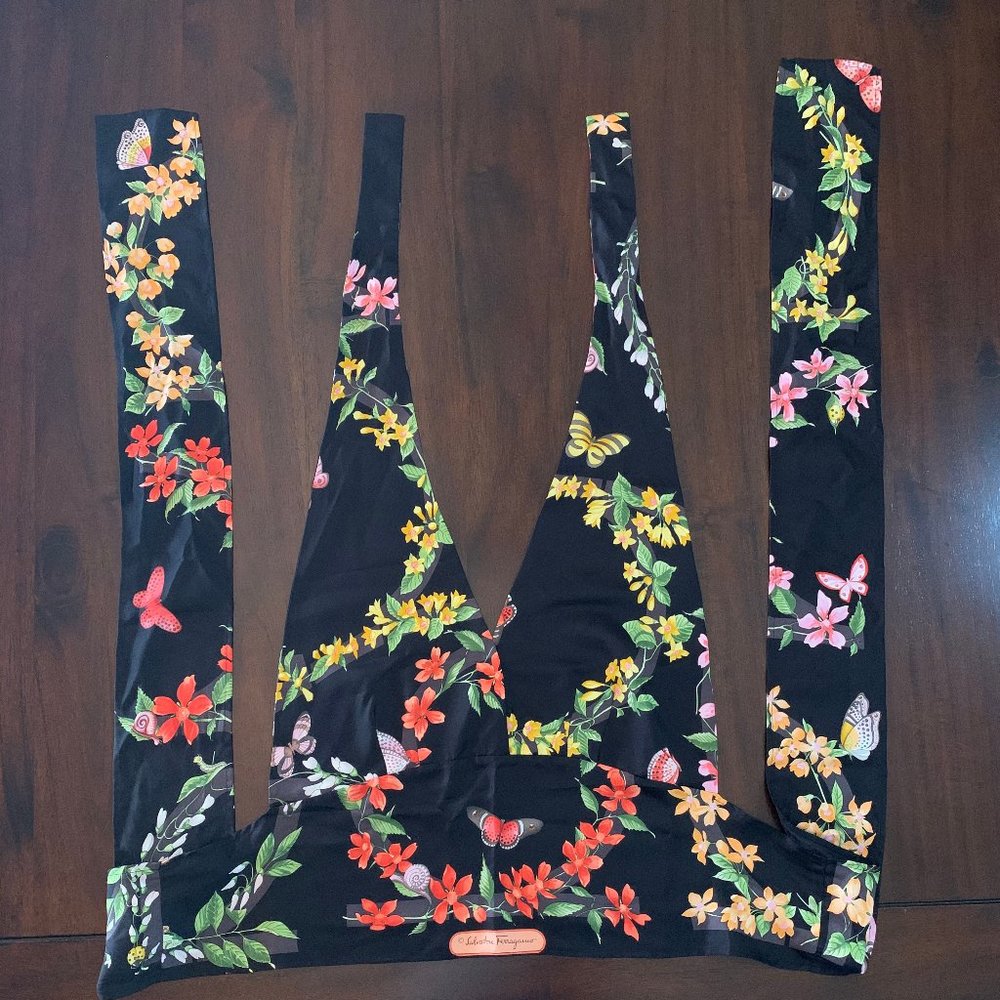 Salvatore Ferragamo Halter - 100% Silk